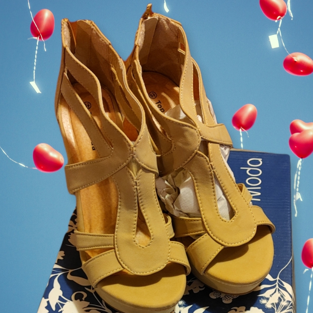 Womens Nude Wedges